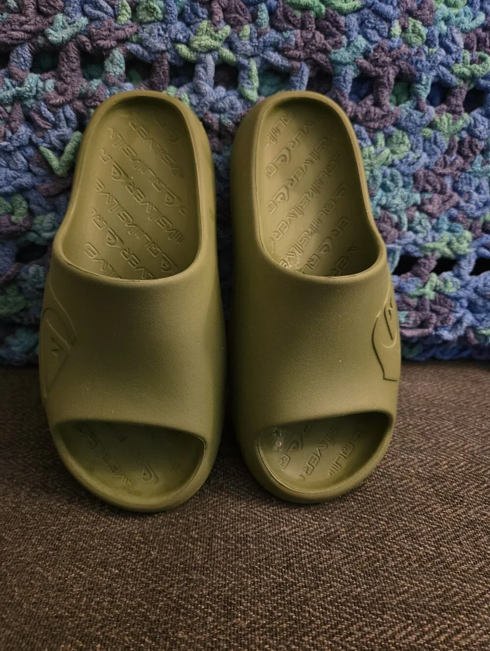Quiksilver Kids Slides Size 5